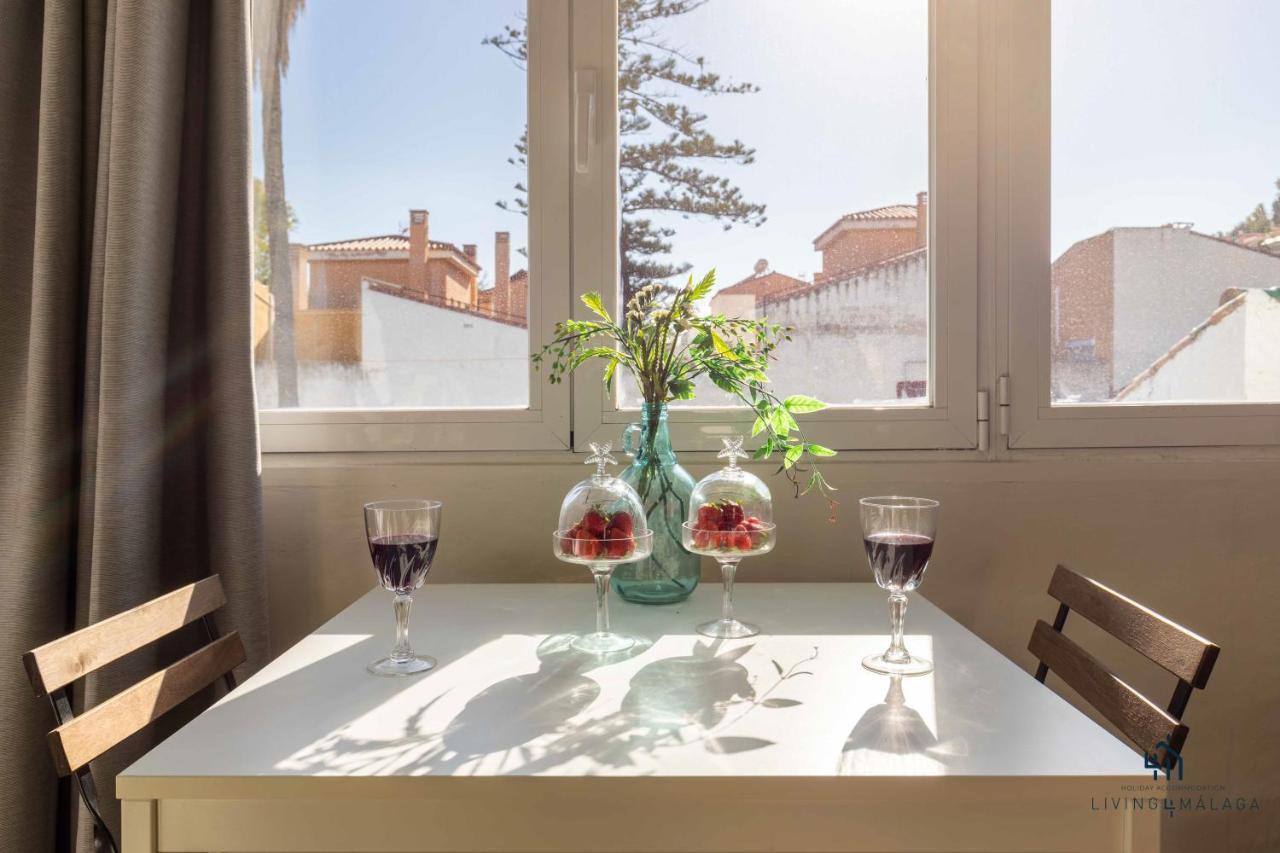 Apartamento En La Playa En Paseo Maritimo Málaga Kültér fotó