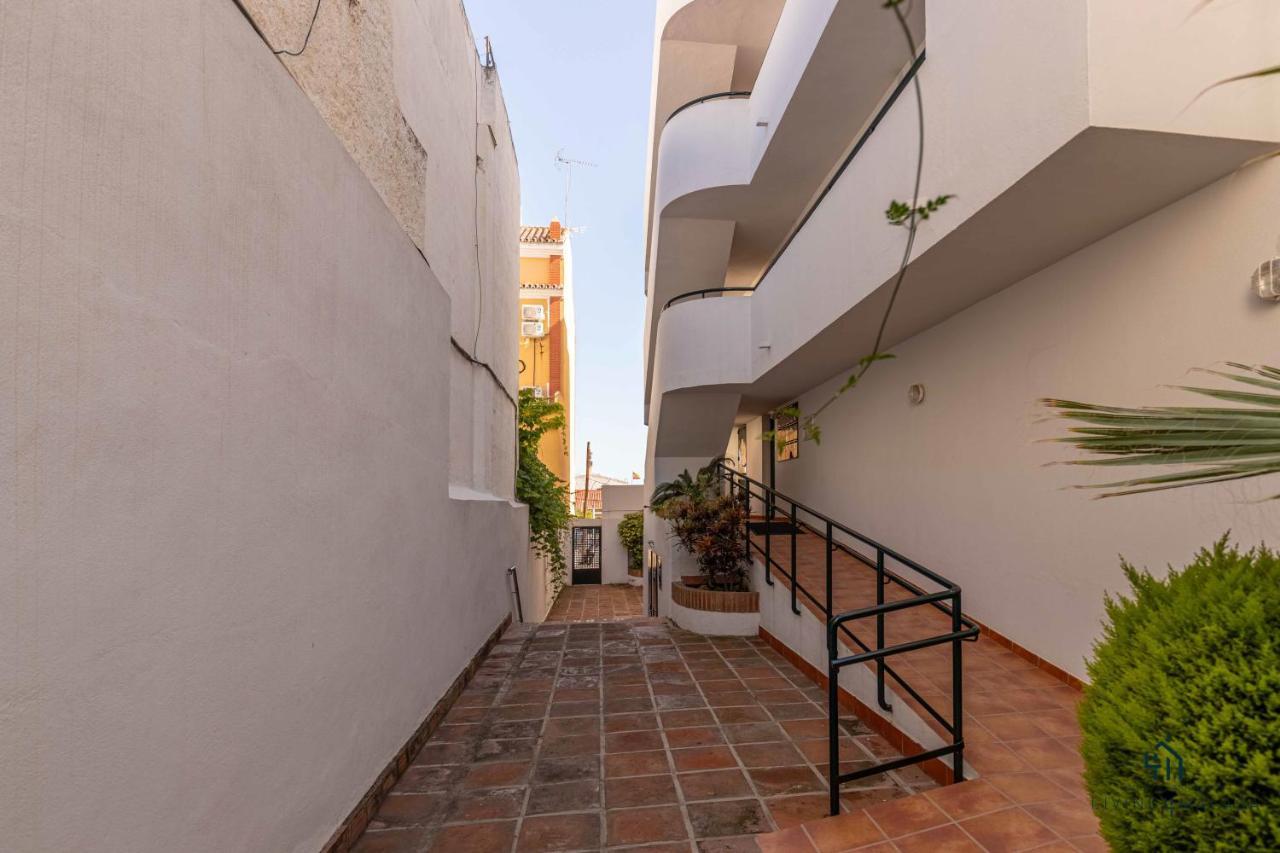 Apartamento En La Playa En Paseo Maritimo Málaga Kültér fotó